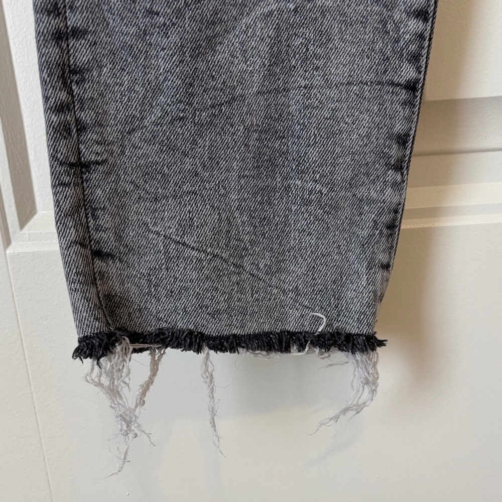 Kensie Charcoal Denim Jeans. Raw Hem. SZ 8 - Picture 3 of 12